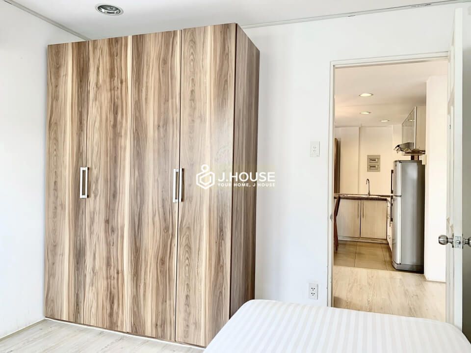 Bright 3 bedroom serviced apartment for rent in district 1, HCMC-19