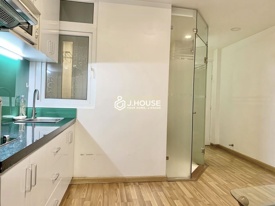 Fully furnished serviced apartment for rent in District 1, HCMC-11