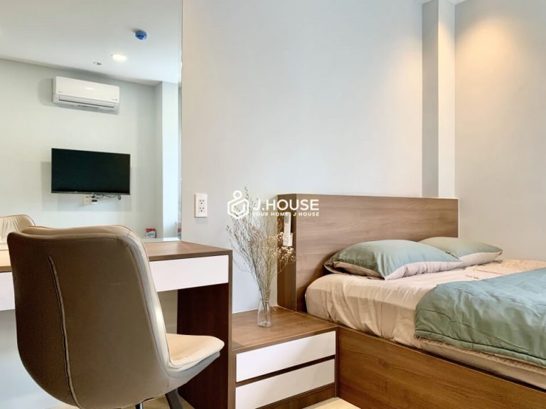 Modern apartment for rent on Pham Ngu Lao street, District 1