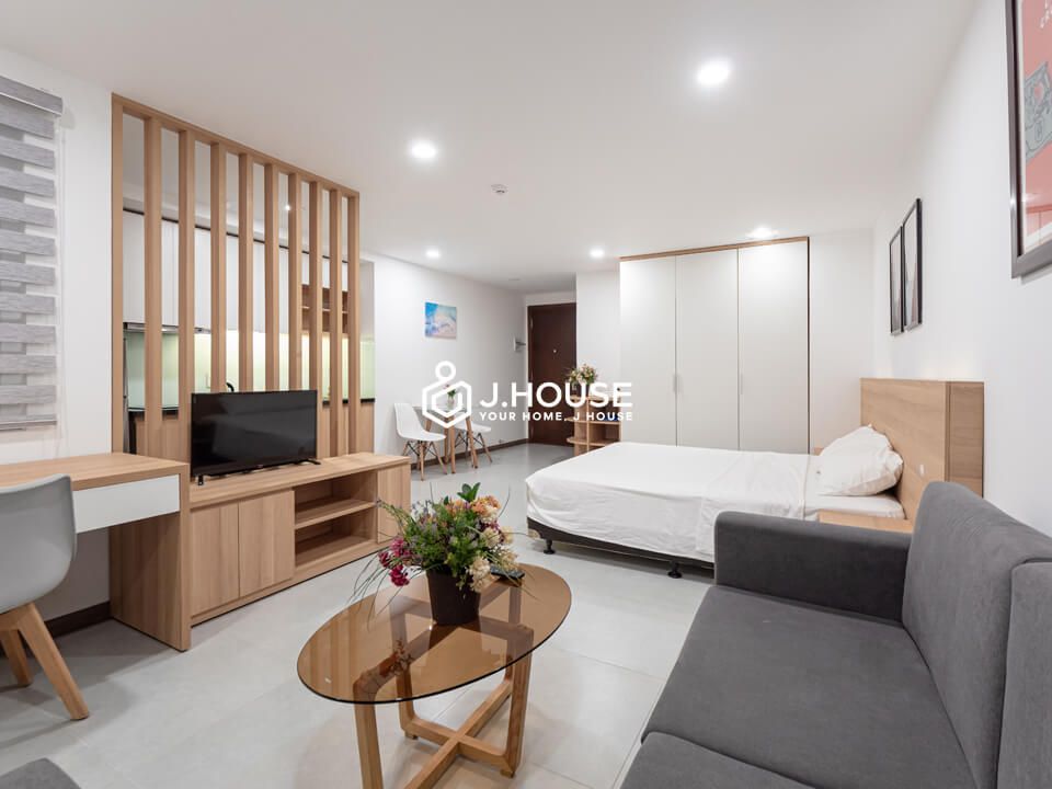 Modern full furnished serviced apartment near the airport, Tan Binh District, HCMC-3