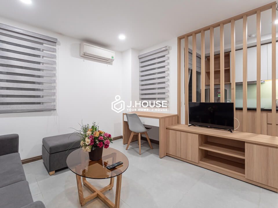 Modern full furnished serviced apartment near the airport, Tan Binh District, HCMC-4