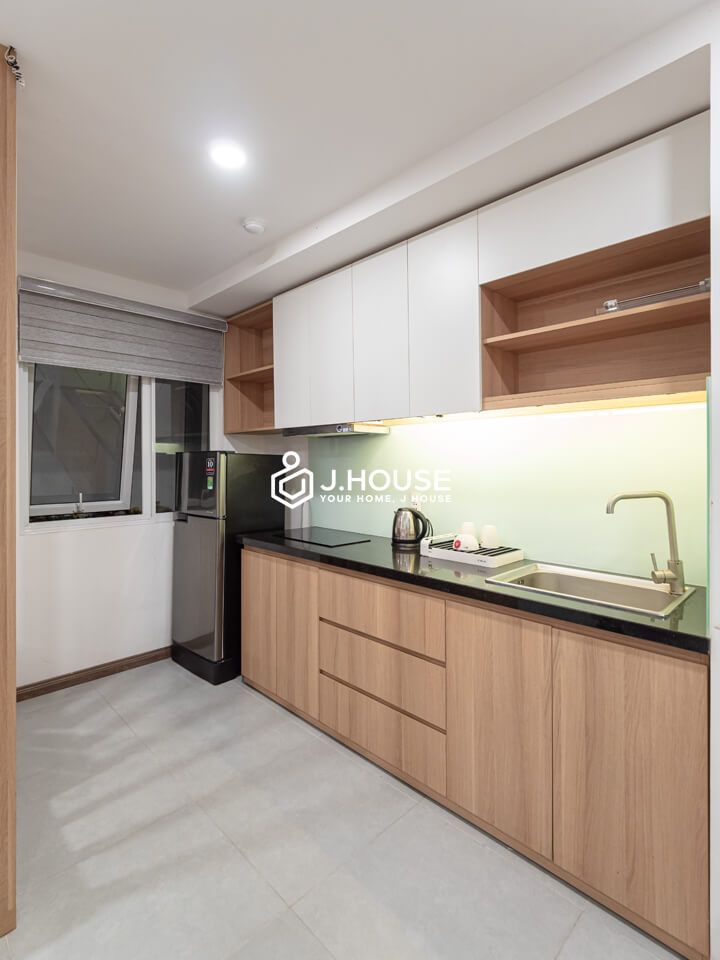 Modern full furnished serviced apartment near the airport, Tan Binh District, HCMC-5