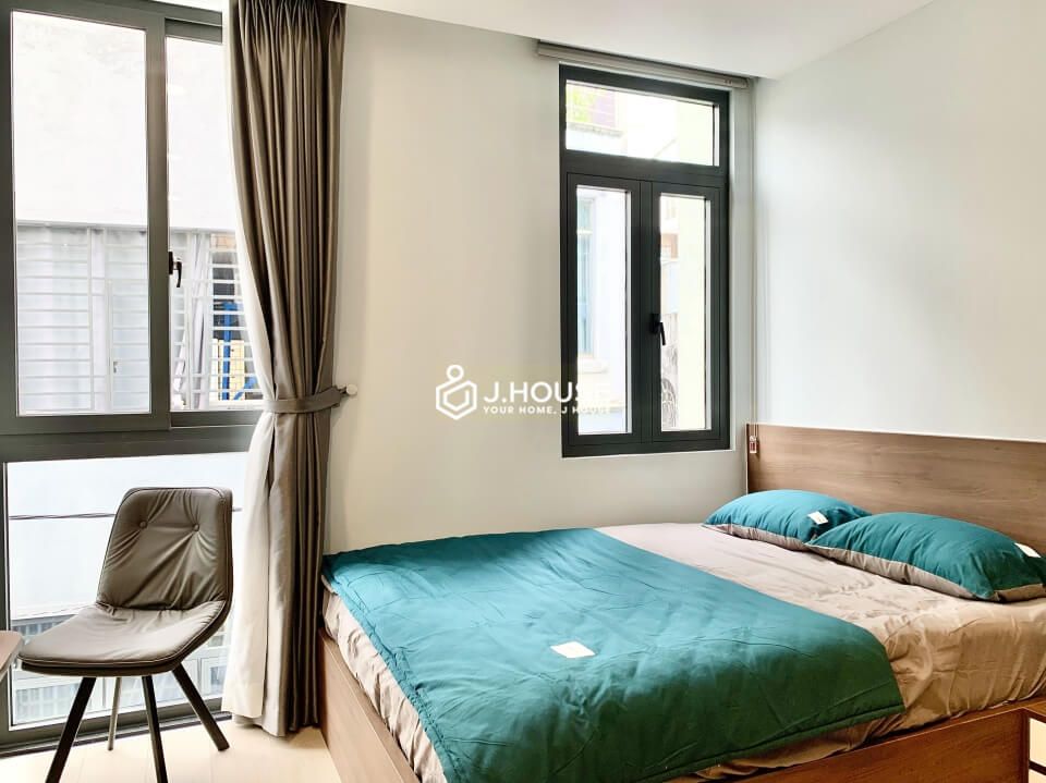 Modern serviced apartment for rent on Pham Ngu Lao street, District 1-3