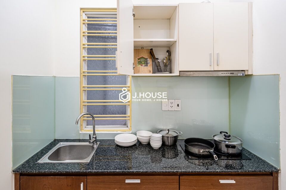 Serviced apartment for rent on Thai Van Lung street, District 1, HCMC-13