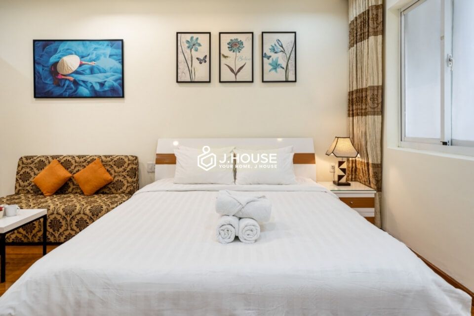 Serviced apartment for rent on Thai Van Lung street, District 1, HCMC-8