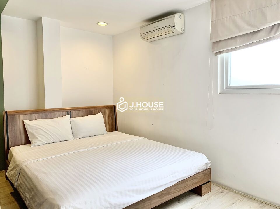 Spacious 3 bedroom serviced apartment for rent in district 1, HCMC-18