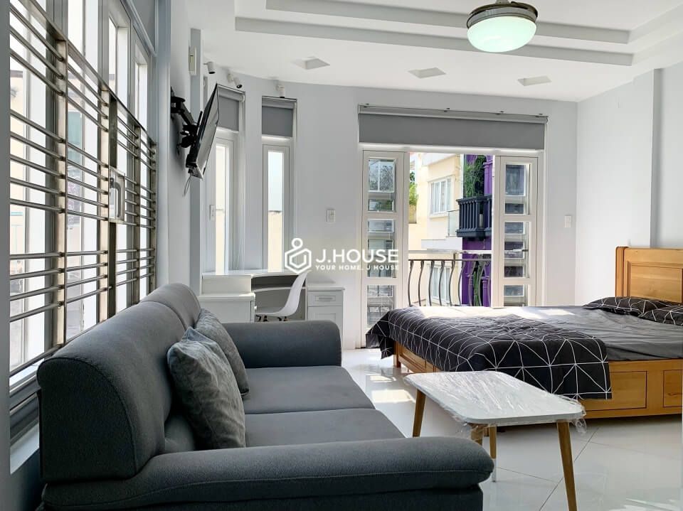 Apartment for rent with own washing machine in District 1, HCMC-2