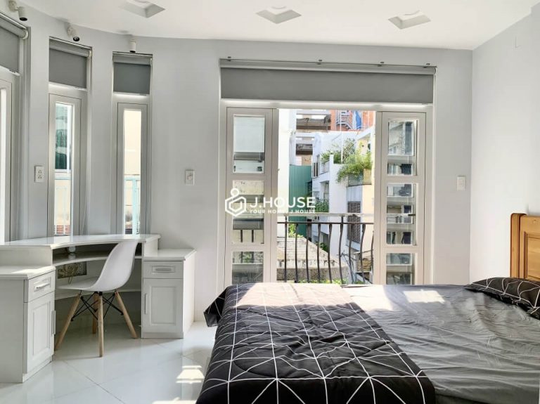 Apartment for rent with own washing machine in District 1, HCMC