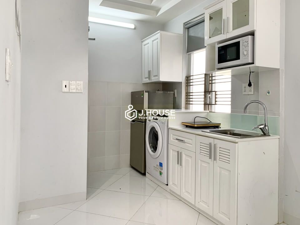 Apartment for rent with own washing machine in District 1, HCMC-8