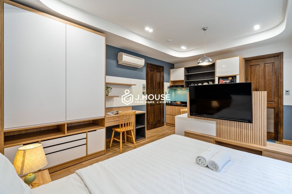 Fully furnished serviced apartment for rent in District 1, HCMC-5