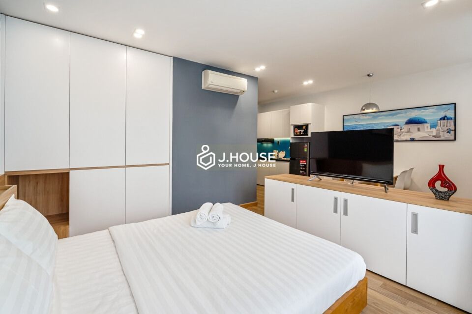 Modern serviced apartment for rent in district 1, HCMC-3