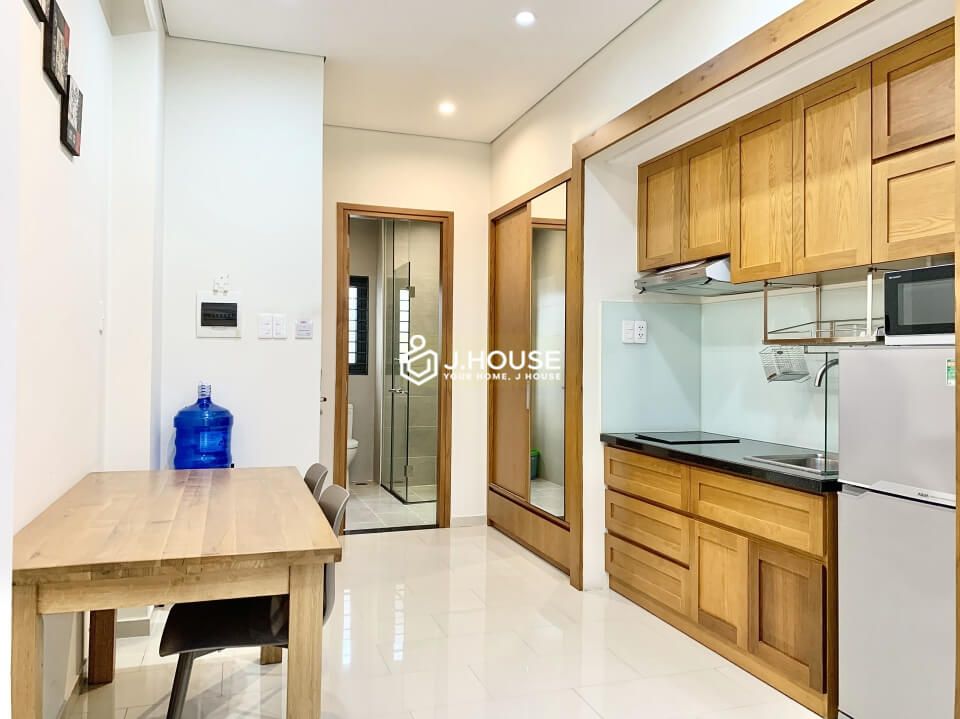 Serviced apartment for rent near the canal in District 1, HCMC-10