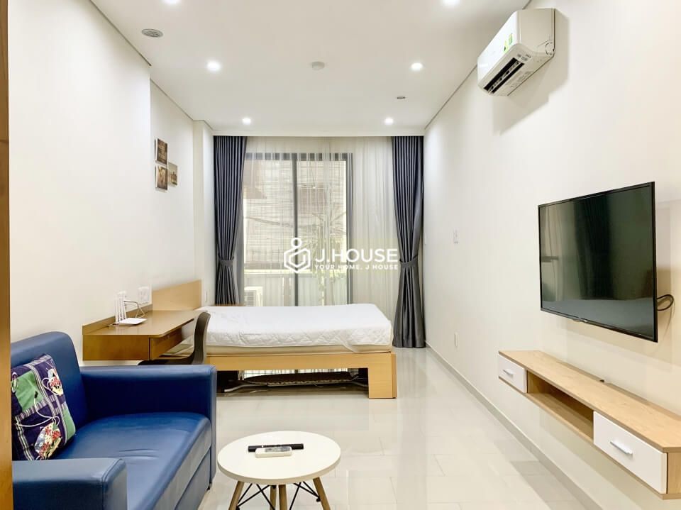 Serviced apartment for rent near the canal in District 1, HCMC-2