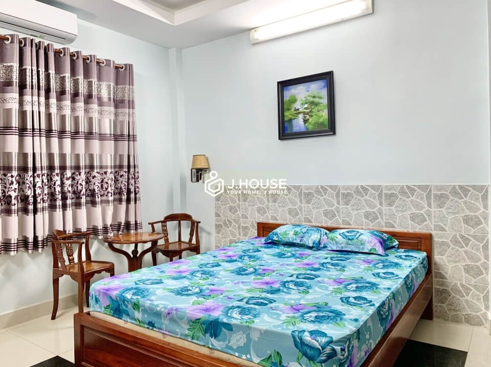 Spacious apartment for rent near Etown building in Tan Binh District, HCMC-7
