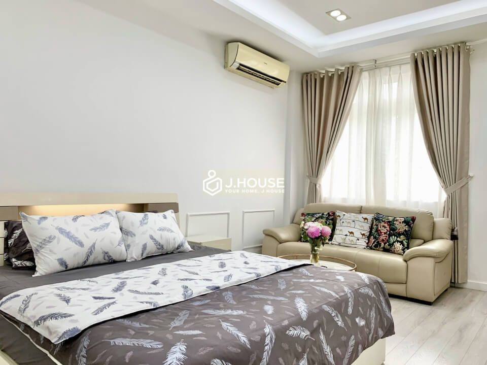 for rent a warm and modern apartment in Binh Thanh District, HCMC