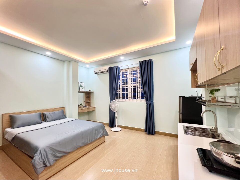Apartment for rent in Phu Nhuan district, HCMC-0