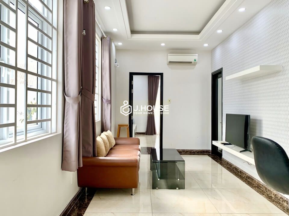 Bright and spacious serviced apartment in Binh Thanh District, HCMC-0