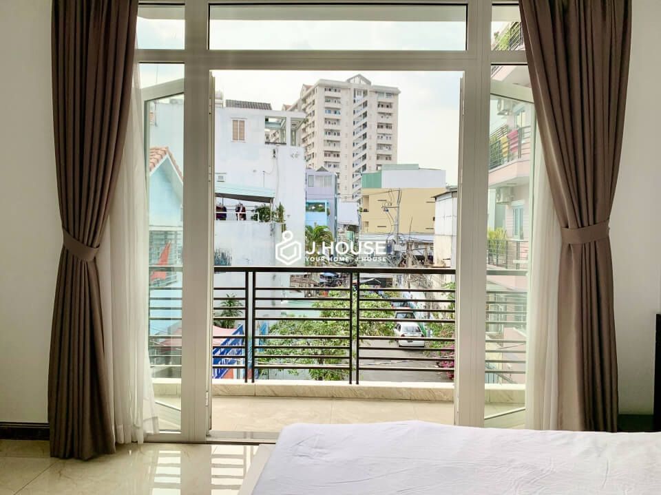 Bright and spacious serviced apartment in Binh Thanh District, HCMC-13