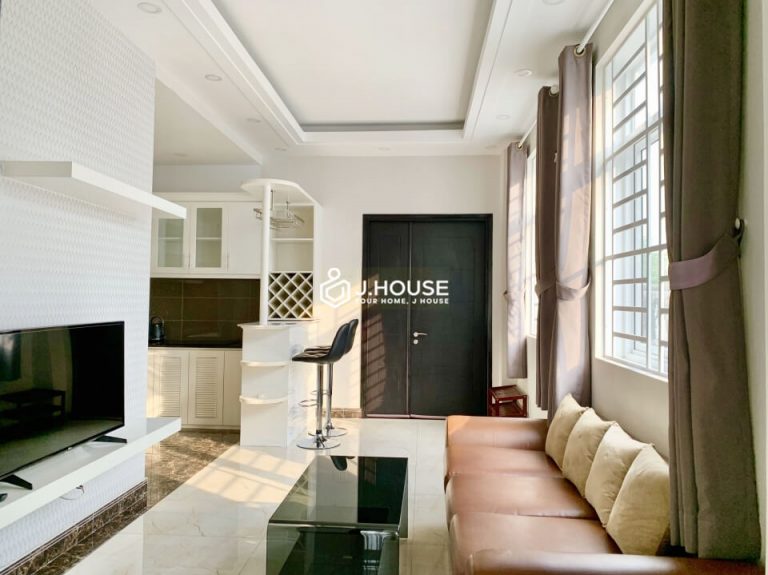 Bright and spacious serviced apartment in Binh Thanh District, HCMC