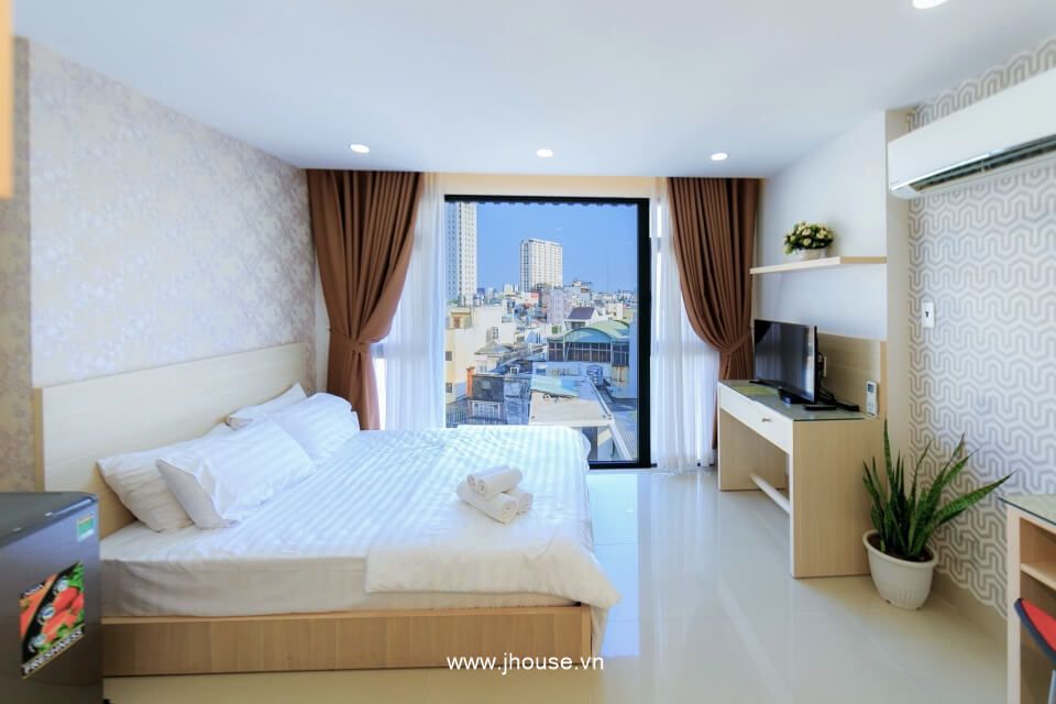 Fully furnished apartment for rent in District 1, HCMC