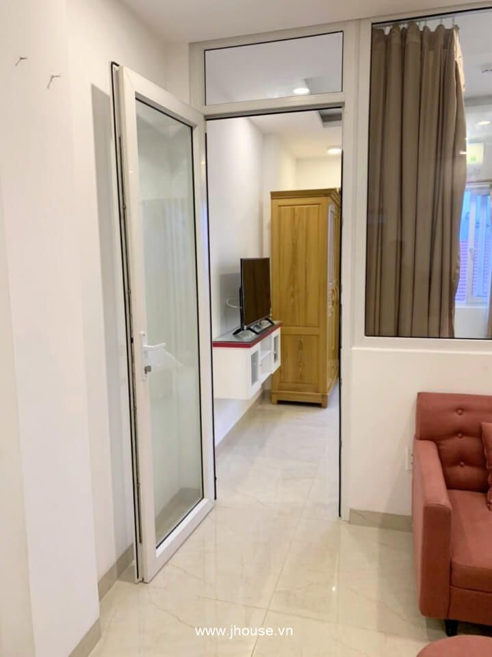 Fully furnished serviced apartment for rent in District 10, HCMC-3