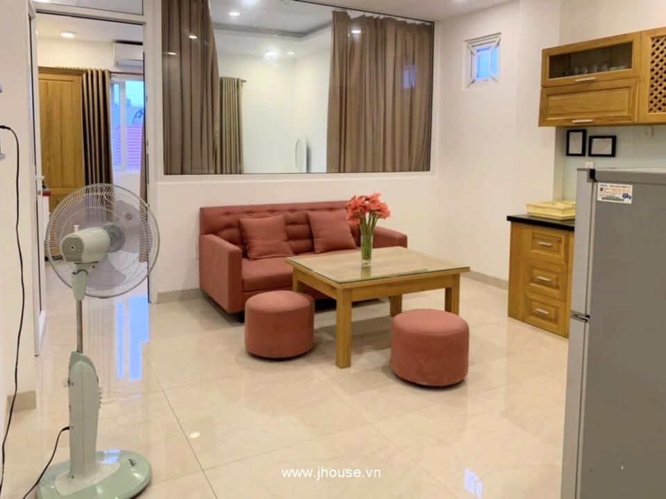 Fully furnished serviced apartment for rent in District 10, HCMC