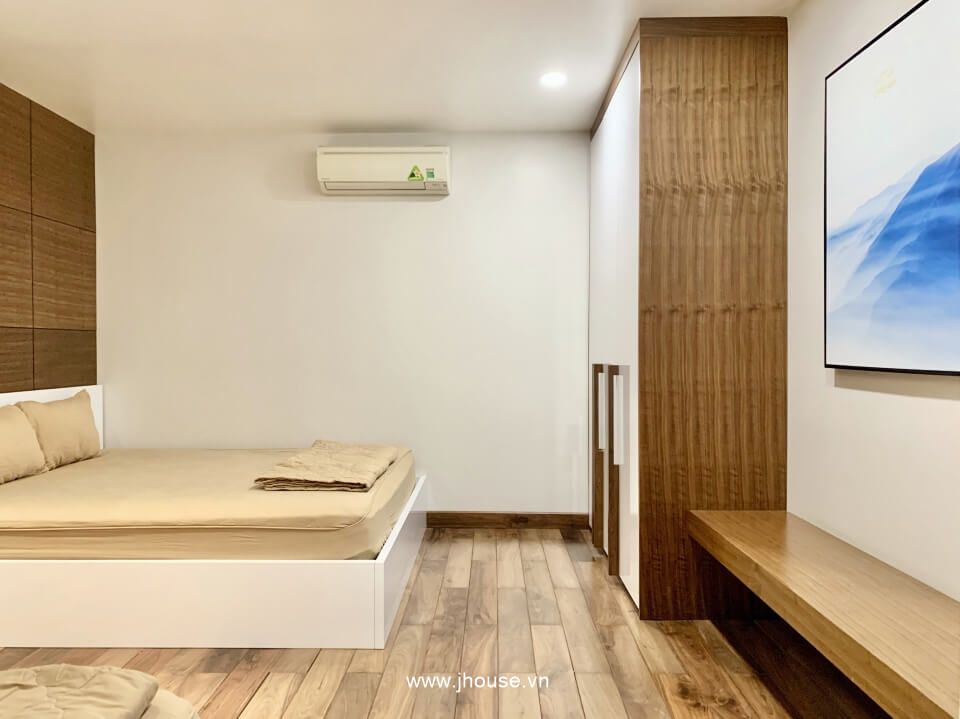 Luxury serviced apartment in Phu Nhuan District, HCMC-17