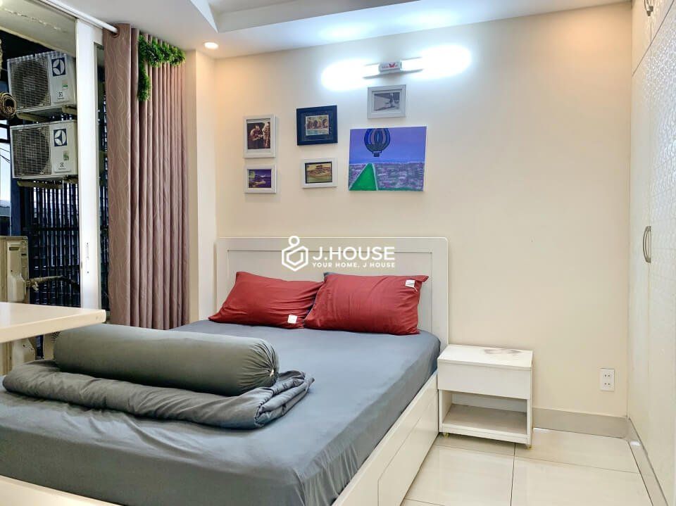 Serviced apartment near the canal in Binh Thanh District, HCMC-7