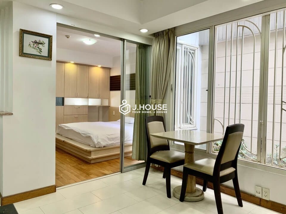 Fully furnished serviced apartment for rent in Phu Nhuan district, HCMC-8