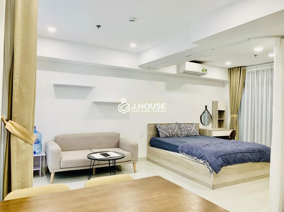 Modern fully furnished apartment in Phu Nhuan District, HCMC-2