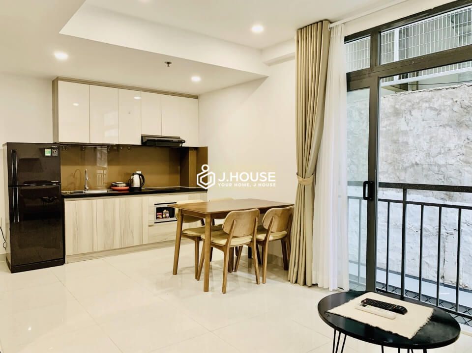 Modern fully furnished apartment in Phu Nhuan District, HCMC-5
