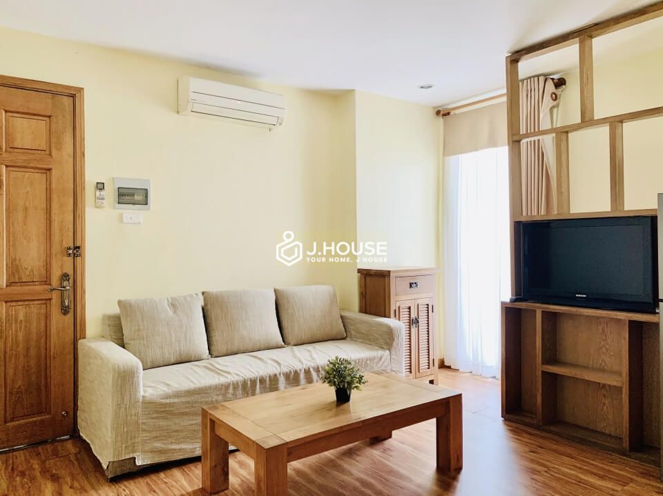 Spacious fully furnished serviced apartment for rent in District 5, HCMC-3
