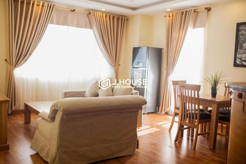 spacious two bedrooms apartment in district 5 tran hung dao street1