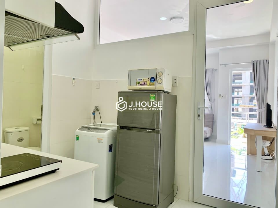 Affordable apartment in District 1, Fully furnished flat in District 1, HCMC-8