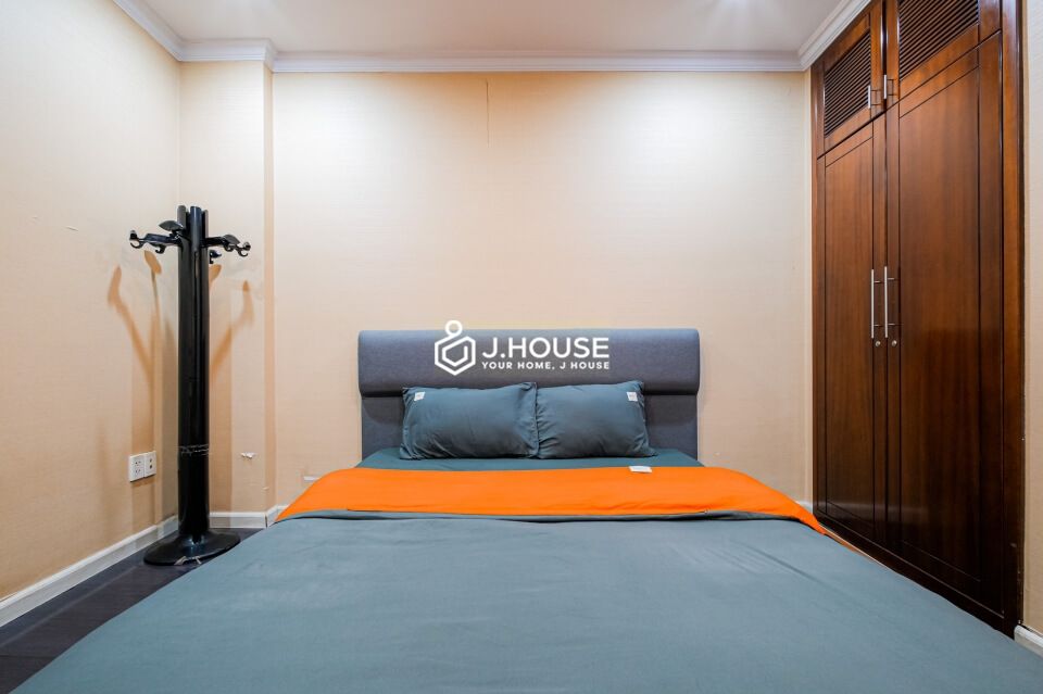 Apartment near Pink Church, 2 spacious modern bedrooms near Tan Dinh market in District 1-11