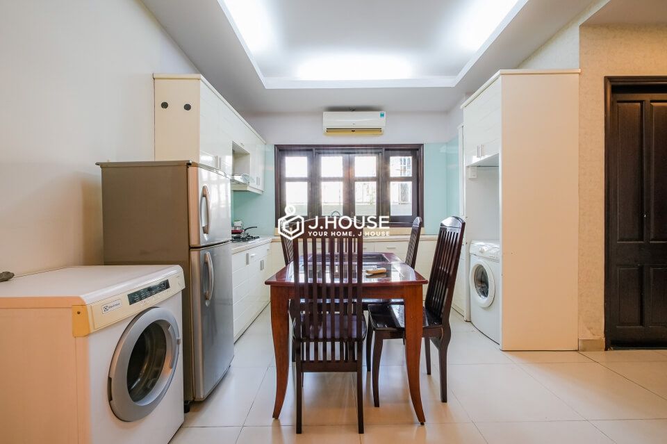 Apartment near Pink Church, 2 spacious modern bedrooms near Tan Dinh market in District 1-2