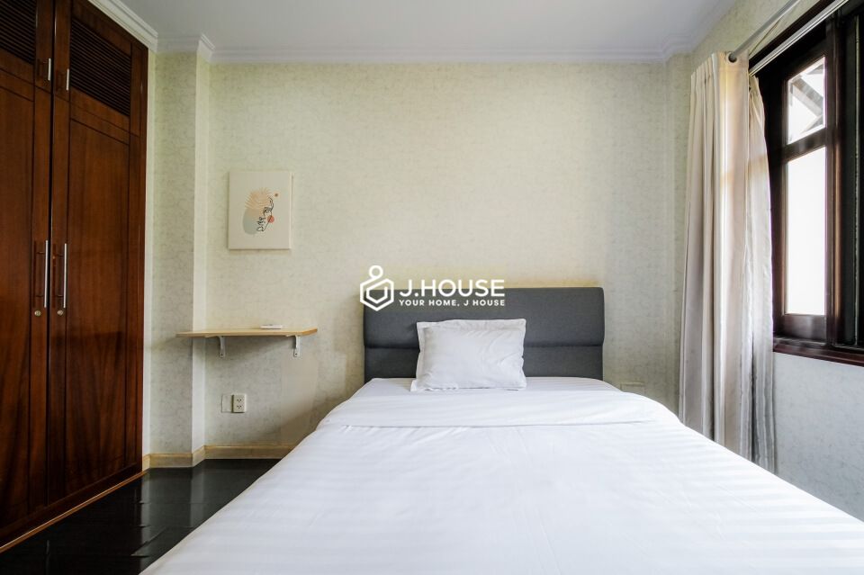 Apartment near Pink Church, 2 spacious modern bedrooms near Tan Dinh market in District 1-8