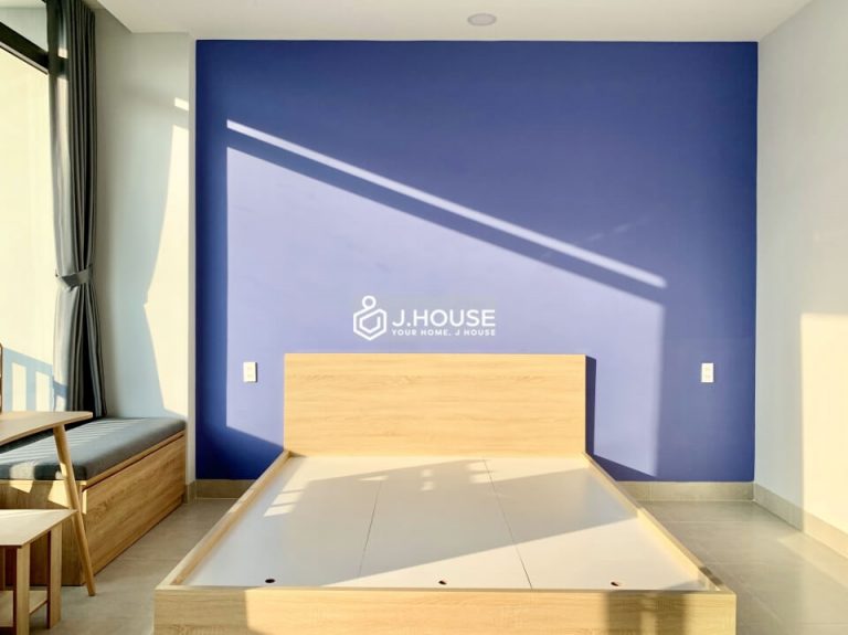 Bright modern apartment near the airport in Tan Binh District