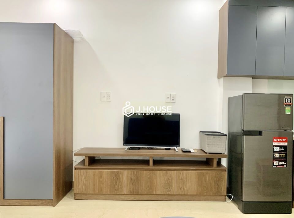Fully furnished apartment for rent on Vo Thi Sau street, District 3, HCMC-7