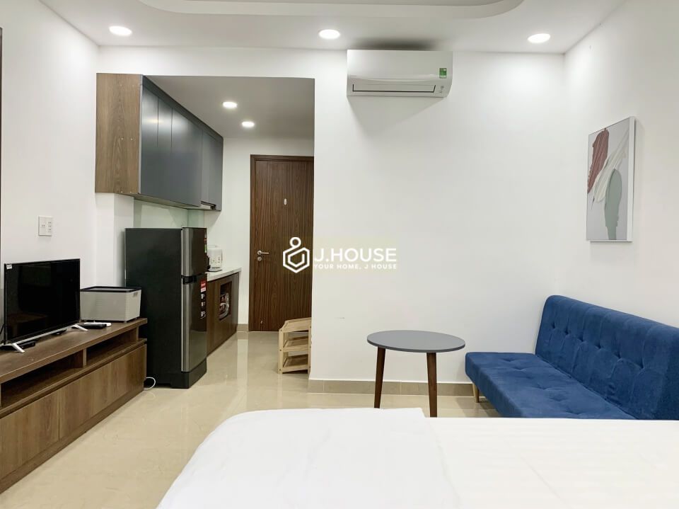 Fully furnished apartment for rent on Vo Thi Sau street, District 3, HCMC-8