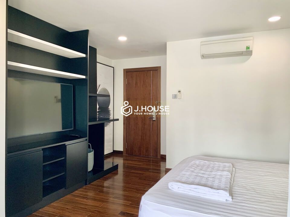 Fully furnished modern serviced apartment in Phu Nhuan District, HCMC-17