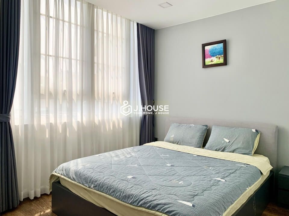 Modern apartment in District 1, fully furnished apartment in Ho Chi Minh City, VN-12