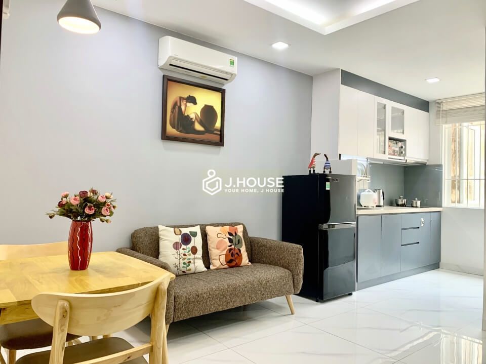Modern apartment in District 1, fully furnished apartment in Ho Chi Minh City, VN