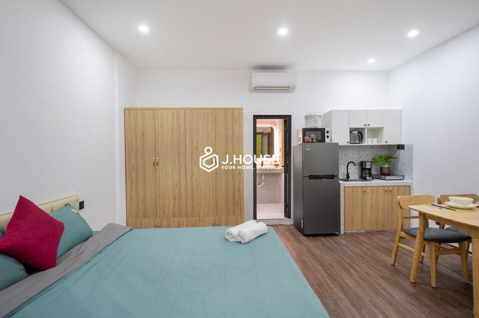 Nice studio apartment for rent near the airport in tan binh district, HCMC-2