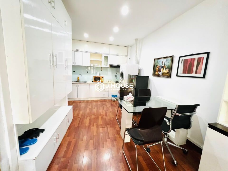 fully furnished condo in district 1, serviced apartment near tan dinh market hcmc-1