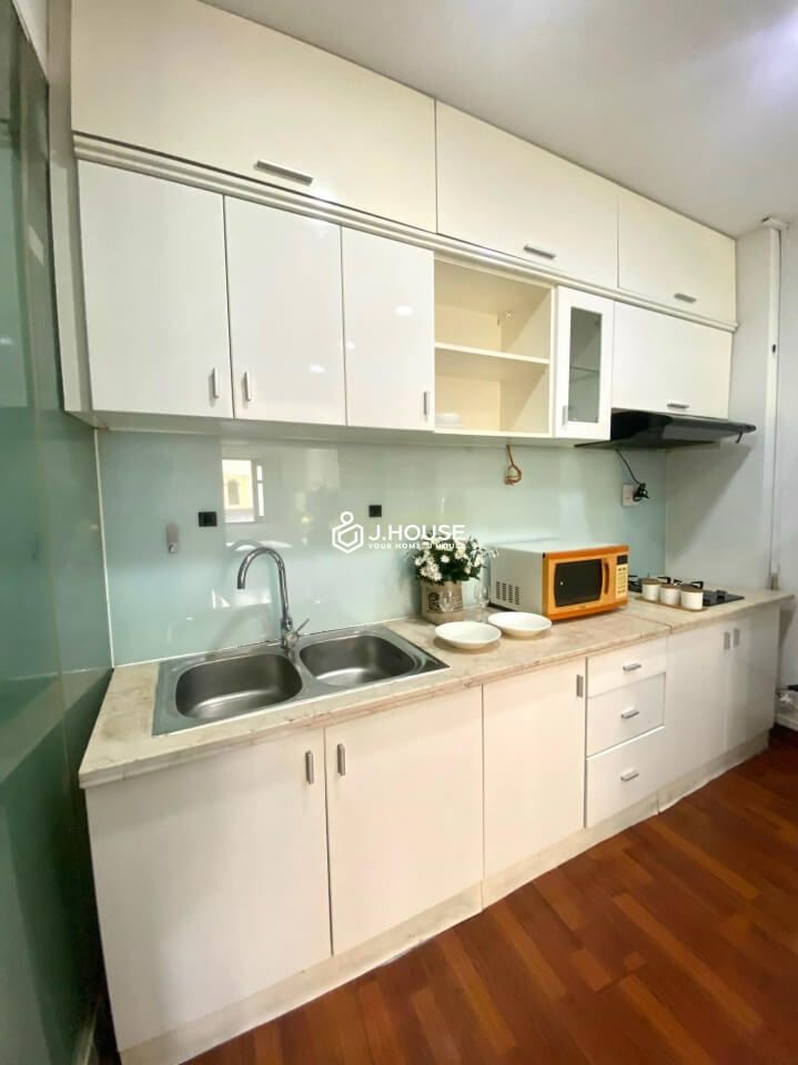 fully furnished condo in district 1, serviced apartment near tan dinh market hcmc-4