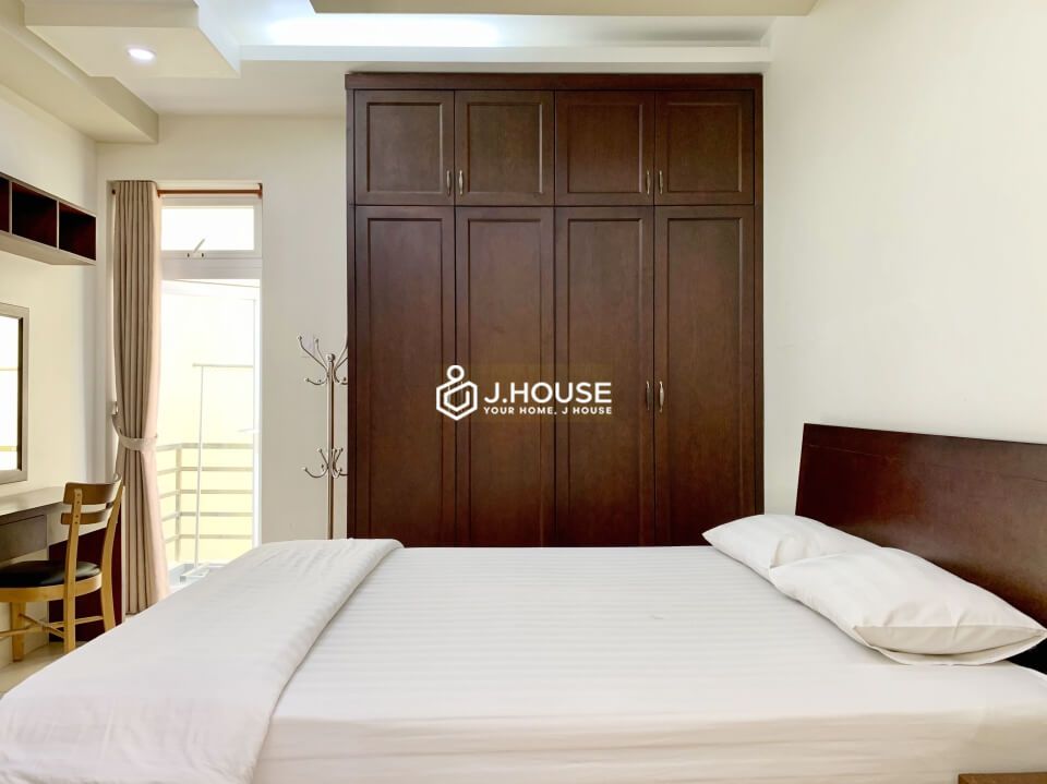 Apartment in Phu Nhuan district, fully furnished apartment near the canal in HCMC-6