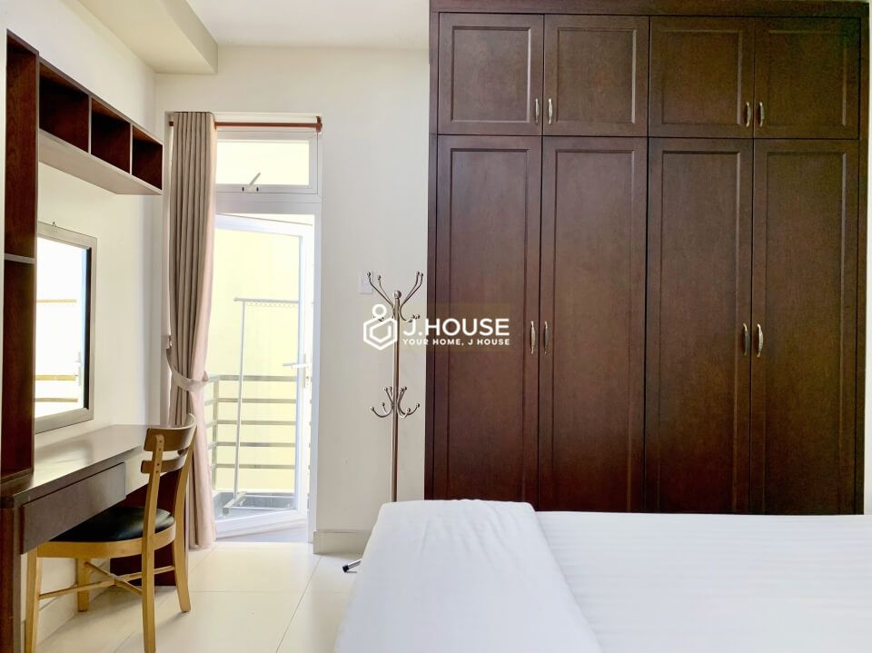 Apartment in Phu Nhuan district, fully furnished apartment near the canal in HCMC-7
