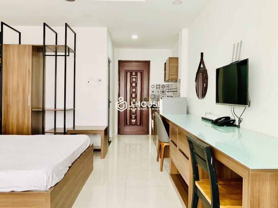 Apartment near Tan Dinh market in District 1, apartment near pink church in District 3-5