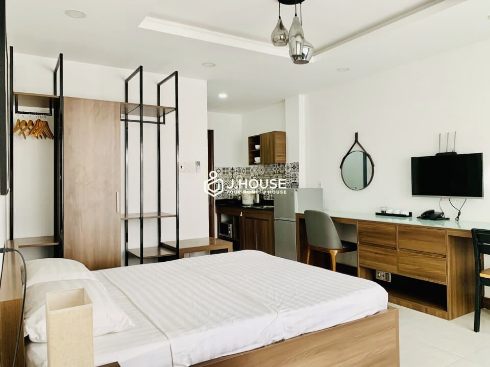 Apartment near Tan Dinh market in District 1, apartment near pink church in District 3-6